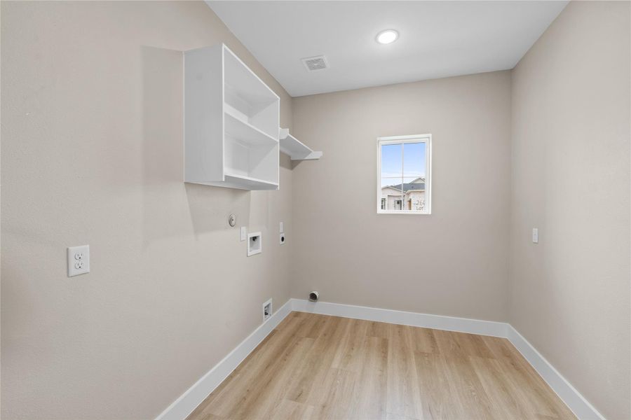 Spacious, unfurnished interior of a new home in , Spring (Image 16). Spacious, unfurnished interior of a new home in , Spring (Image 16).