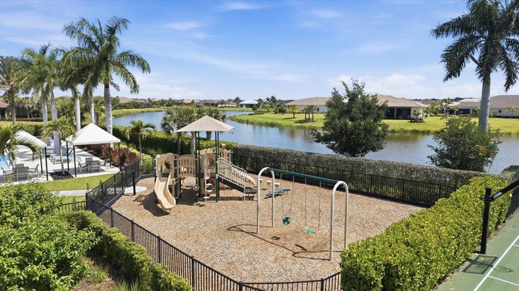 Community amenities in , Sarasota (Image 45).