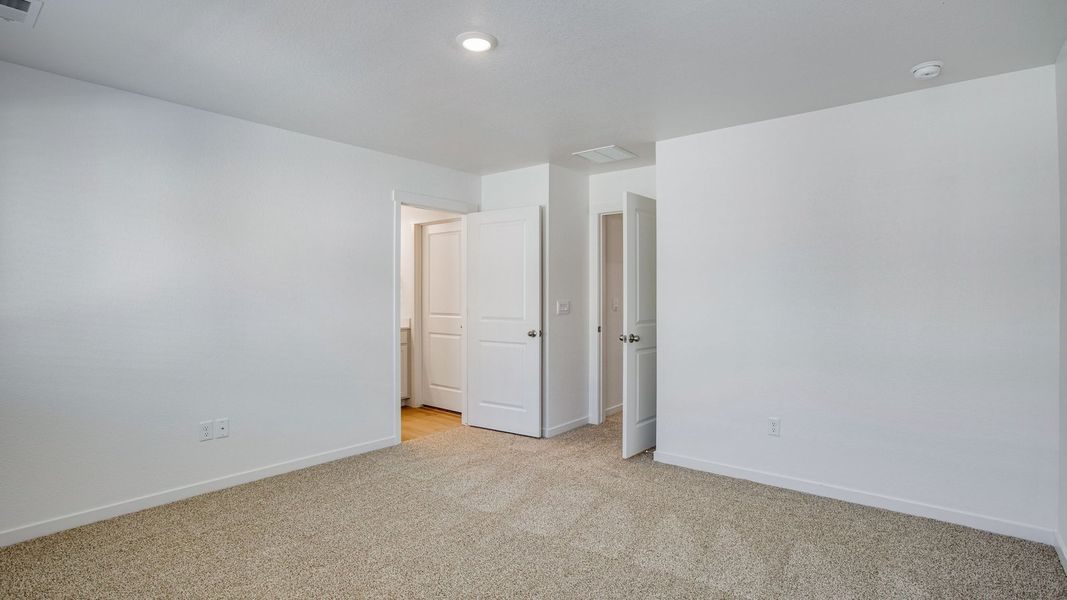 Spacious, unfurnished interior of a new home in Revere at Johnstown, Johnstown (Image 23). Spacious, unfurnished interior of a new home in Revere at Johnstown, Johnstown (Image 23).