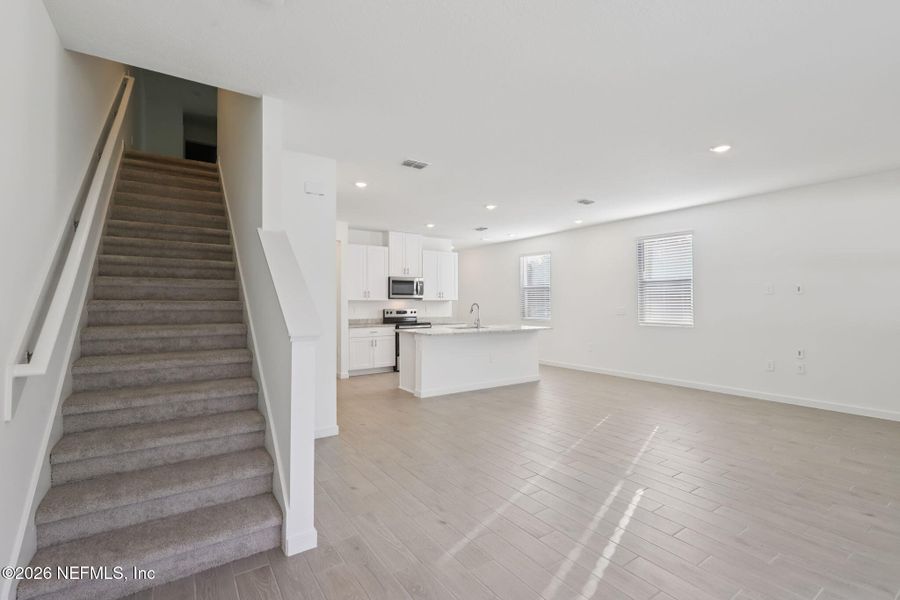 Spacious, unfurnished interior of a new home in Cypress Meadows - The Villas, Jacksonville (Image 15).