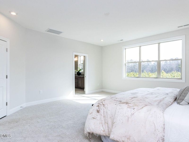 020-1280x960-primary-bedroom 020-1280x960-primary-bedroom