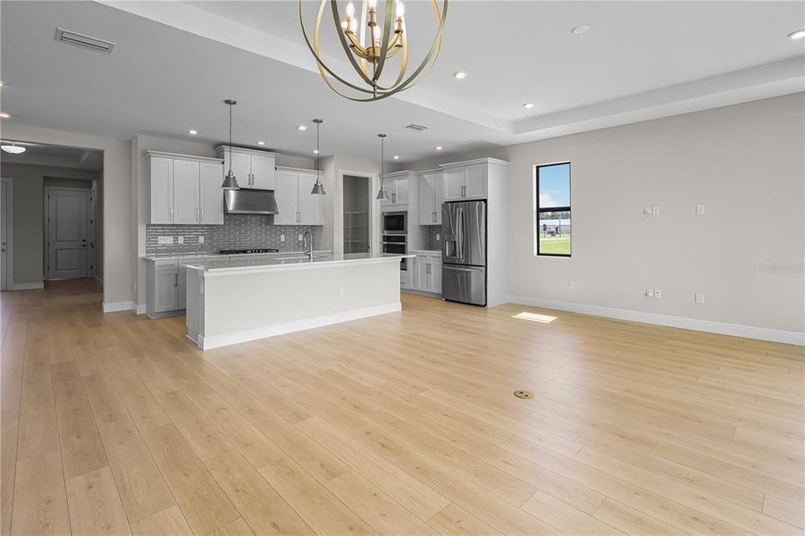 Spacious, unfurnished interior of a new home in Woodland Preserve, Parrish (Image 39).