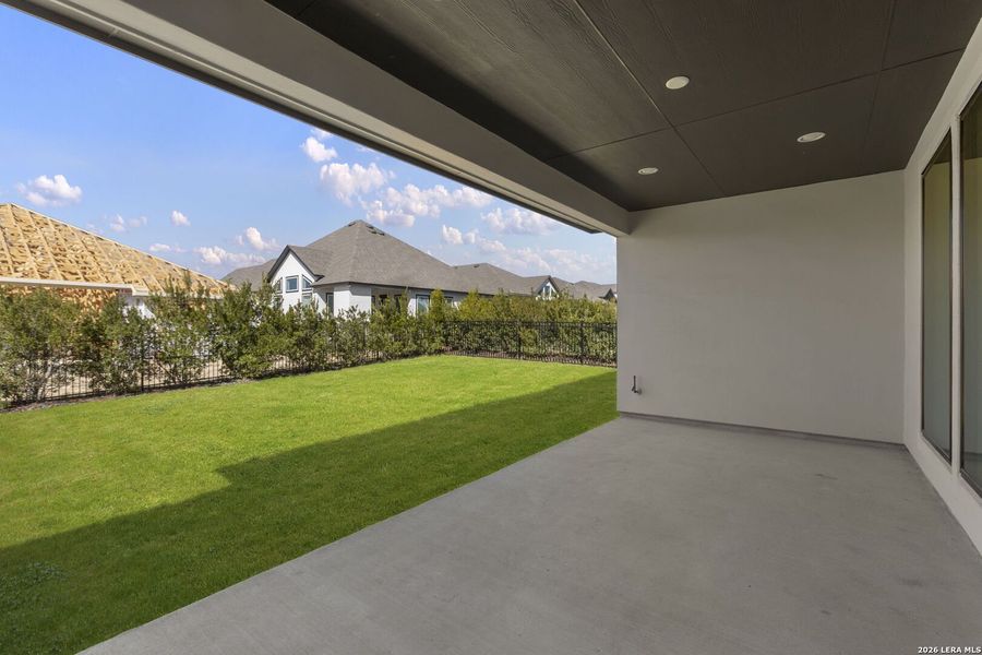 Exterior details and patio area of a home in Esperanza, Boerne (Image 33).