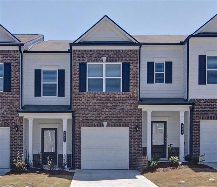 Front exterior of a new home in Highland Crossing, Cartersville, GA, highlighting curb appeal (Image 27).
