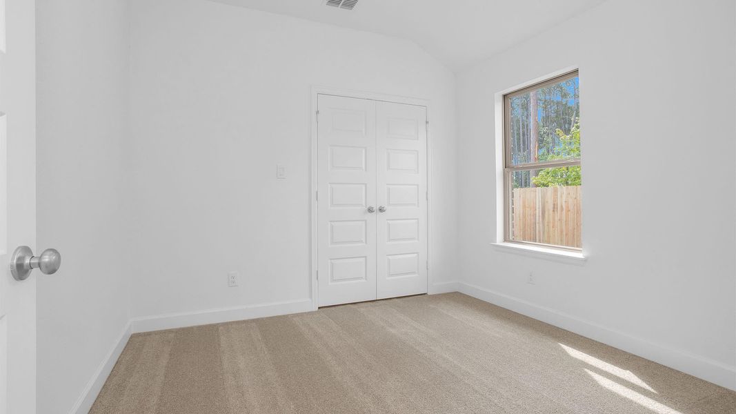 Spacious, unfurnished interior of a new home in The Woodlands Hills, Willis (Image 10).