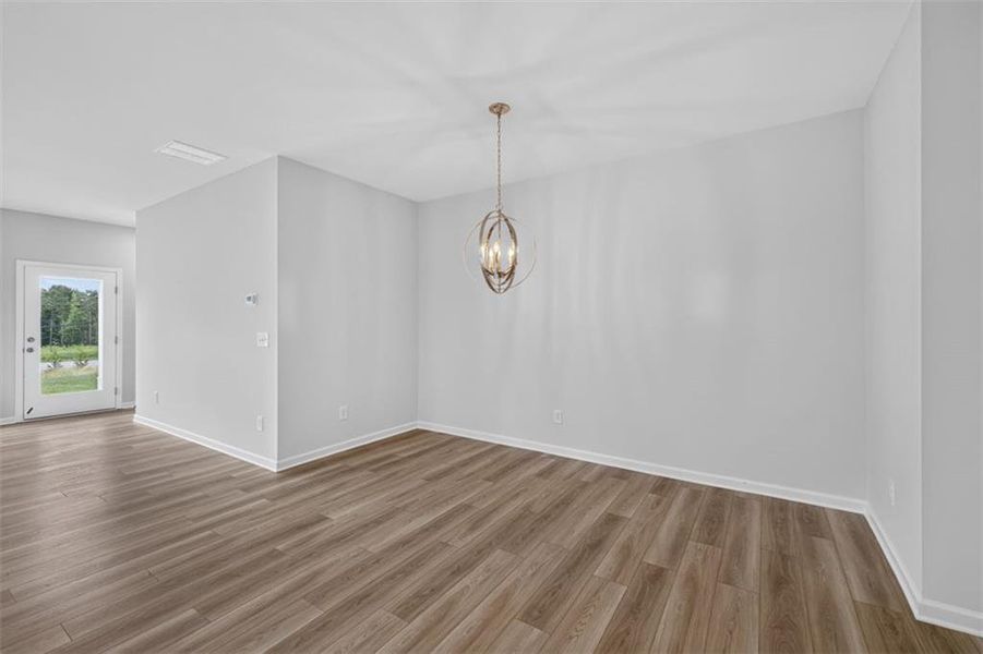 Spacious, unfurnished interior of a new home in Summerfield Place, Carrollton (Image 27).