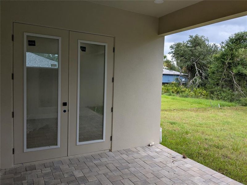 Exterior details and patio area of a home in , Port Charlotte (Image 42).