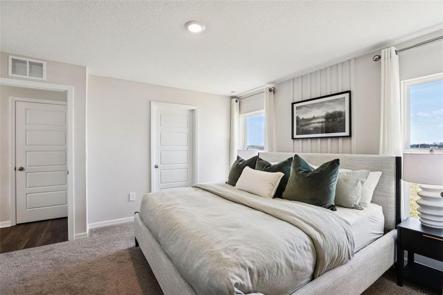 Furnished interior view inside a new home in Wynnstone, Davenport (Image 18).