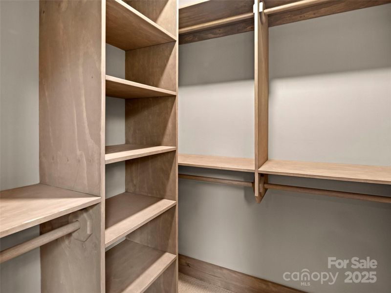 Image 41 of a home in .