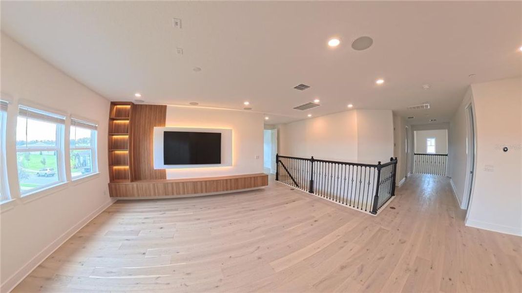 Spacious, unfurnished interior of a new home in Willow Ridge, Montverde (Image 33).