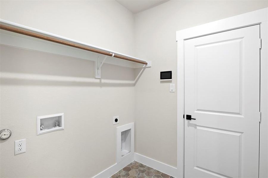 Spacious, unfurnished interior of a new home in , Italy (Image 20).