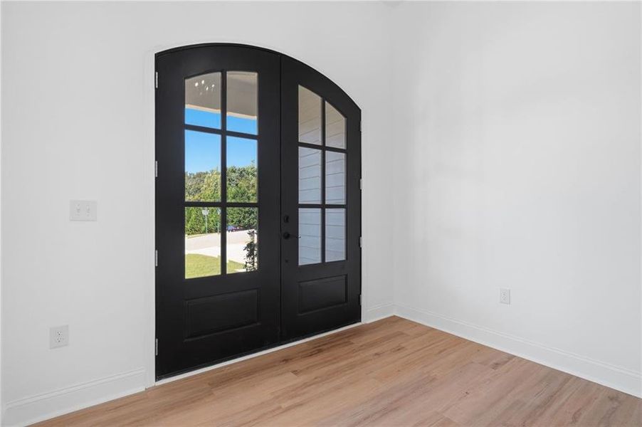 Spacious, unfurnished interior of a new home in , Flowery Branch (Image 53).