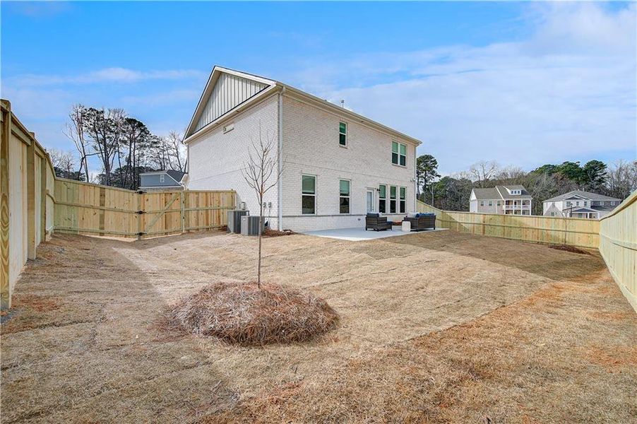 Exterior details and patio area of a home in Burchwood, Stockbridge (Image 4).