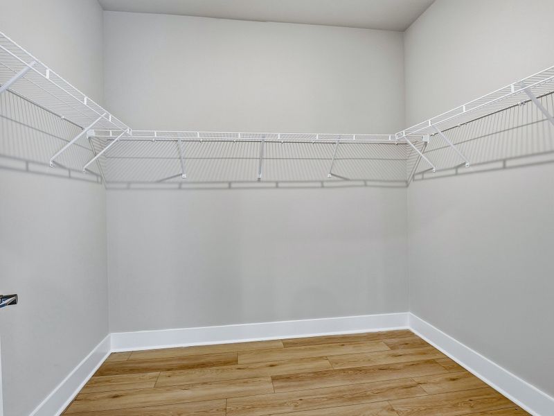 Spacious, unfurnished interior of a new home in Watkins Glen, Raleigh (Image 14).