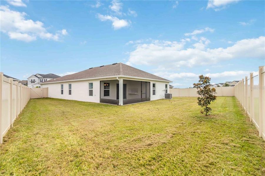Front exterior of a new home in , Davenport, FL, highlighting curb appeal (Image 17).