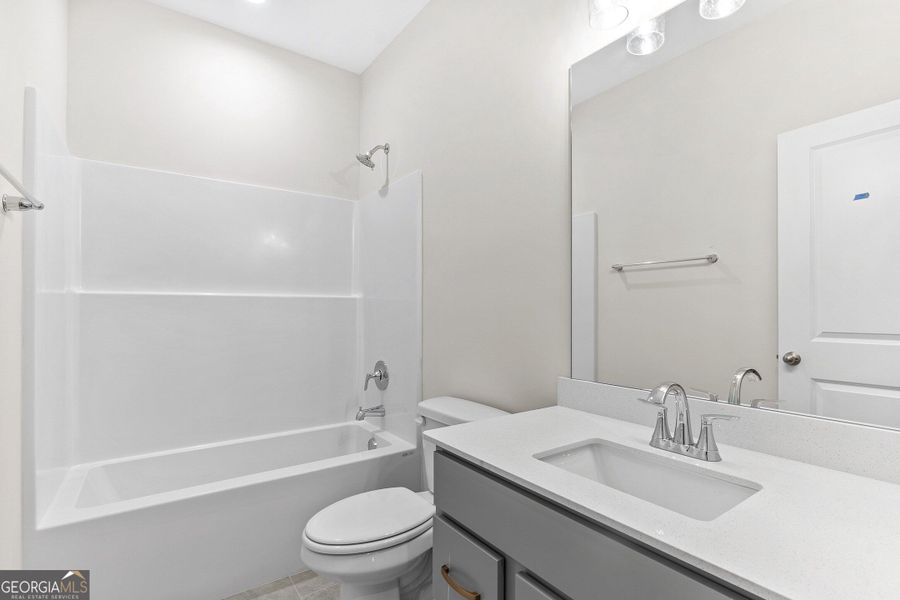 Furnished interior view inside a new home in Juliette Crossing, Forsyth (Image 19).