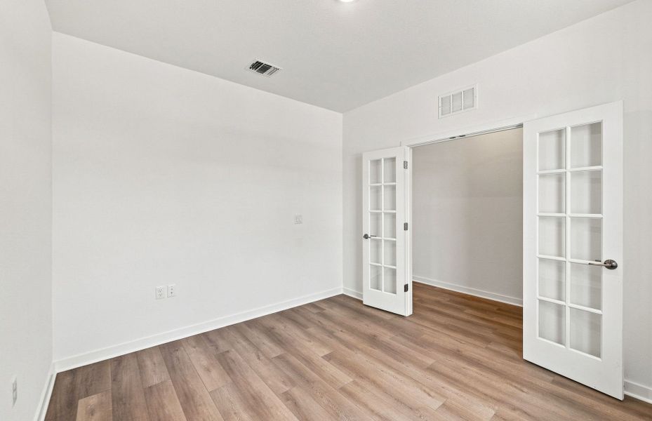 Spacious, unfurnished interior of a new home in Woodside, Georgetown (Image 34).