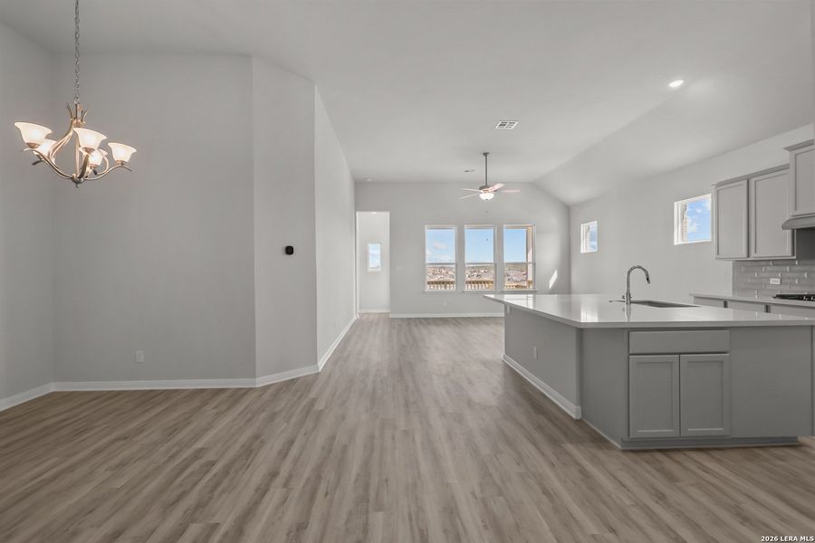 Spacious, unfurnished interior of a new home in Ladera, San Antonio (Image 19).