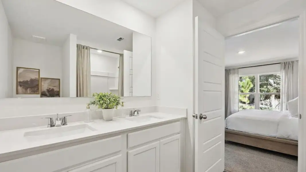 Furnished interior view inside a new home in Hawthorne Ranch, Lakeland (Image 24).