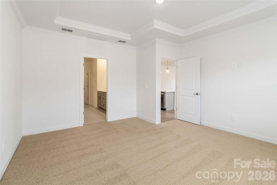 Spacious, unfurnished interior of a new home in , York (Image 27).