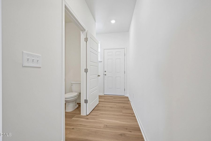 7-web-or-mls-Oakdale Dr-S2204-007 7-web-or-mls-Oakdale Dr-S2204-007