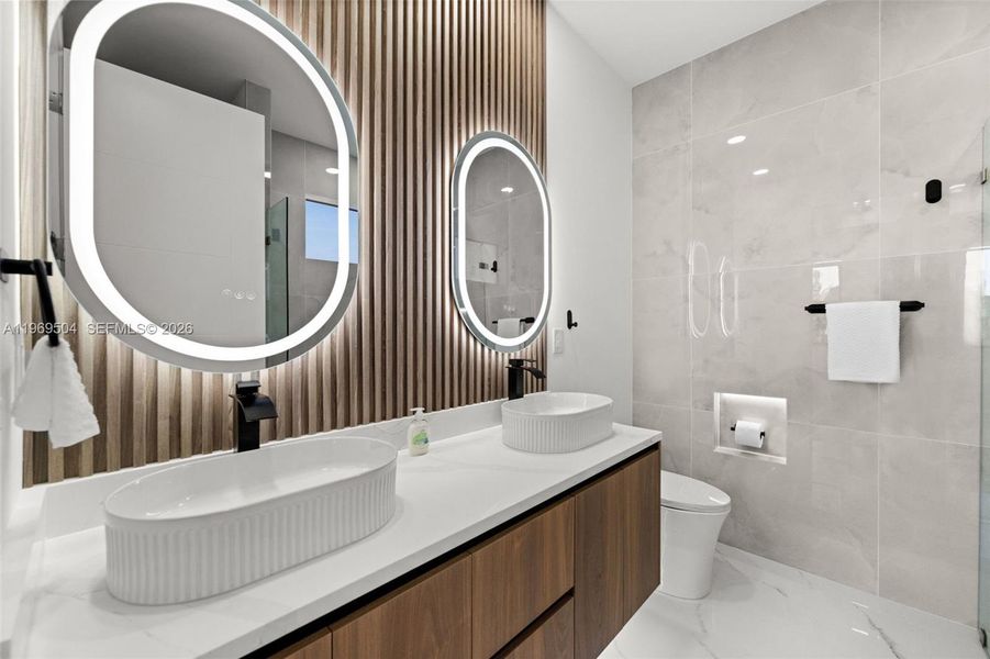 Furnished interior view inside a new home in , Cape Coral (Image 10).