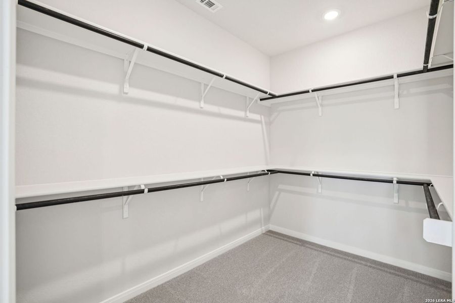 Spacious, unfurnished interior of a new home in Carmel Ranch, Schertz (Image 30).