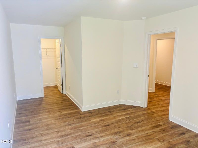 WOTH Upstairs bedroom 1 pic 2