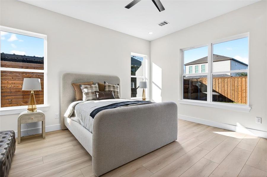 Furnished interior view inside a new home in , Dallas (Image 16). Furnished interior view inside a new home in , Dallas (Image 16).