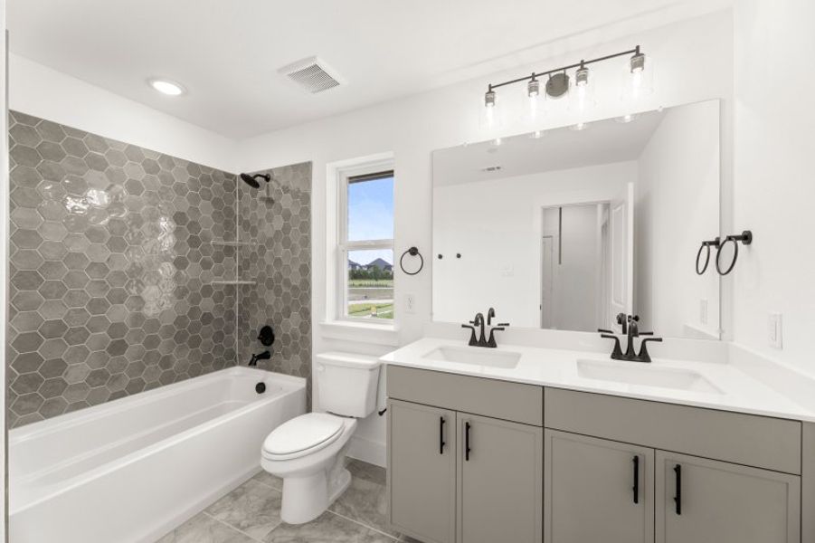 Furnished interior view inside a new home in Chelsea Commons, Allen (Image 5). Furnished interior view inside a new home in Chelsea Commons, Allen (Image 5).