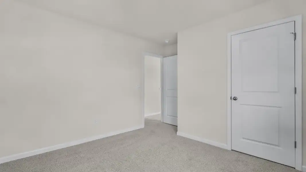 Spacious, unfurnished interior of a new home in Martin Farms, Aberdeen (Image 25).