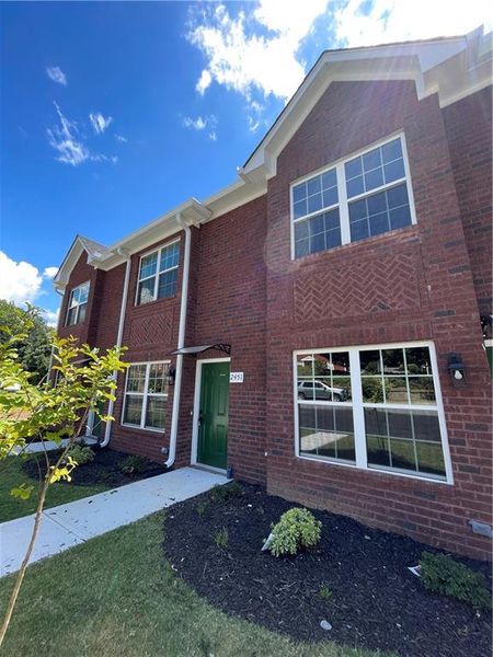 Image 33 of a home in .