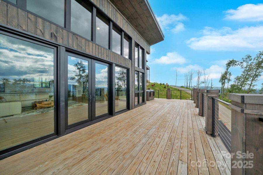 Exterior details and patio area of a home in , Banner Elk (Image 20).