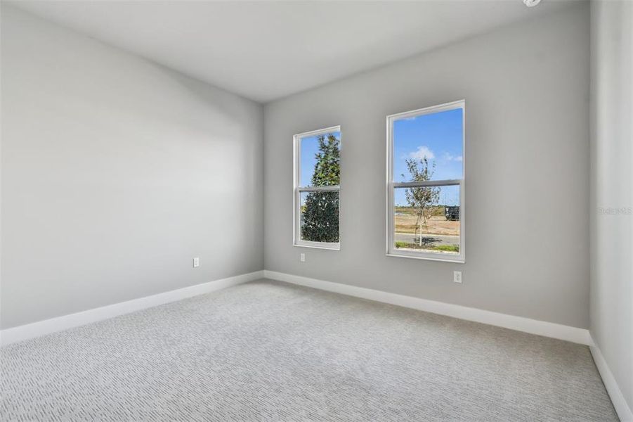 Spacious, unfurnished interior of a new home in Palmera Wellen Park - Classic Series, Venice (Image 28). Spacious, unfurnished interior of a new home in Palmera Wellen Park - Classic Series, Venice (Image 28).