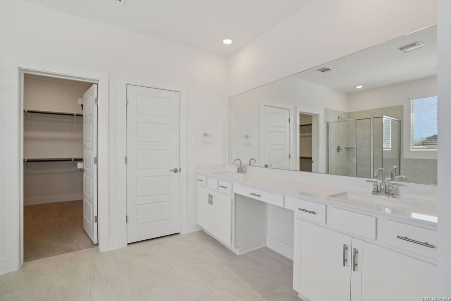 Furnished interior view inside a new home in Carmel Ranch, Schertz (Image 10). Furnished interior view inside a new home in Carmel Ranch, Schertz (Image 10).