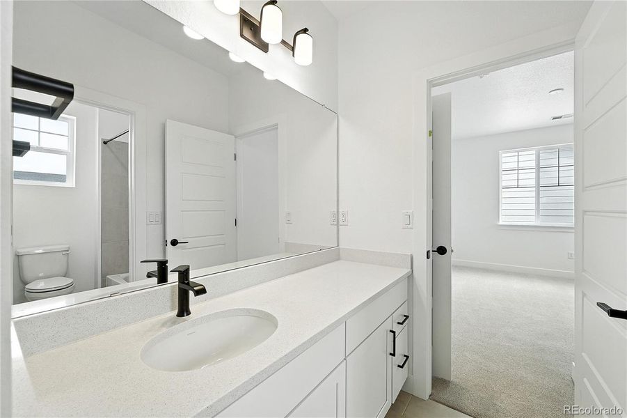 3943 Descent St - Ready Now!