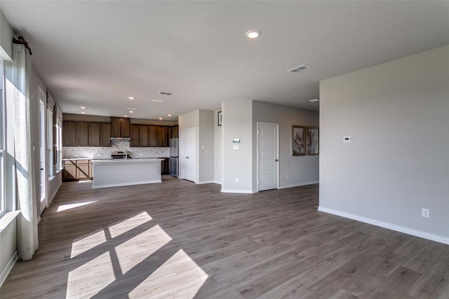 Spacious, unfurnished interior of a new home in The Preserve, Justin (Image 22).