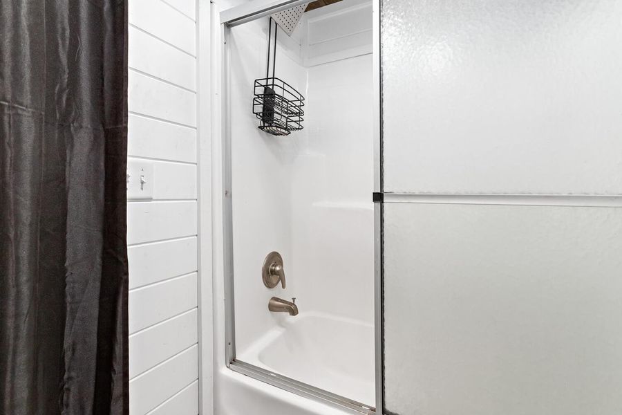 Close-up of interior finishes inside a home in , Liberty (Image 10).