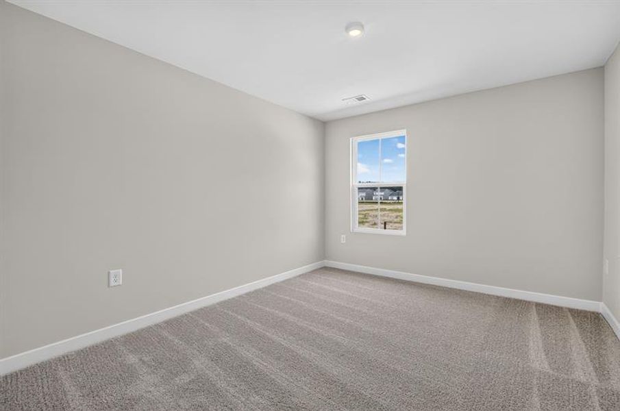 Spacious, unfurnished interior of a new home in Beacon Point at New Hampstead, Savannah (Image 17). Spacious, unfurnished interior of a new home in Beacon Point at New Hampstead, Savannah (Image 17).