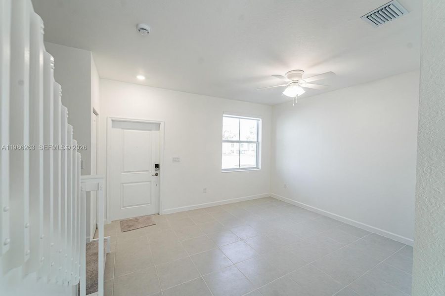 Spacious, unfurnished interior of a new home in , Homestead (Image 16).