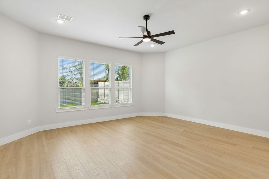 Spacious, unfurnished interior of a new home in Painted Tree Lakeside, McKinney (Image 21). Spacious, unfurnished interior of a new home in Painted Tree Lakeside, McKinney (Image 21).