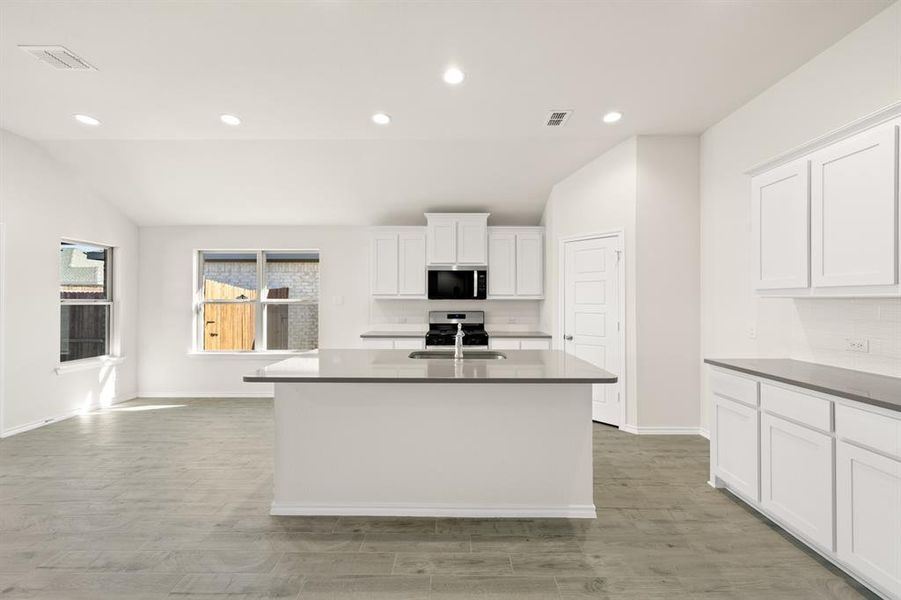 304 Comanche- Kitchen-1