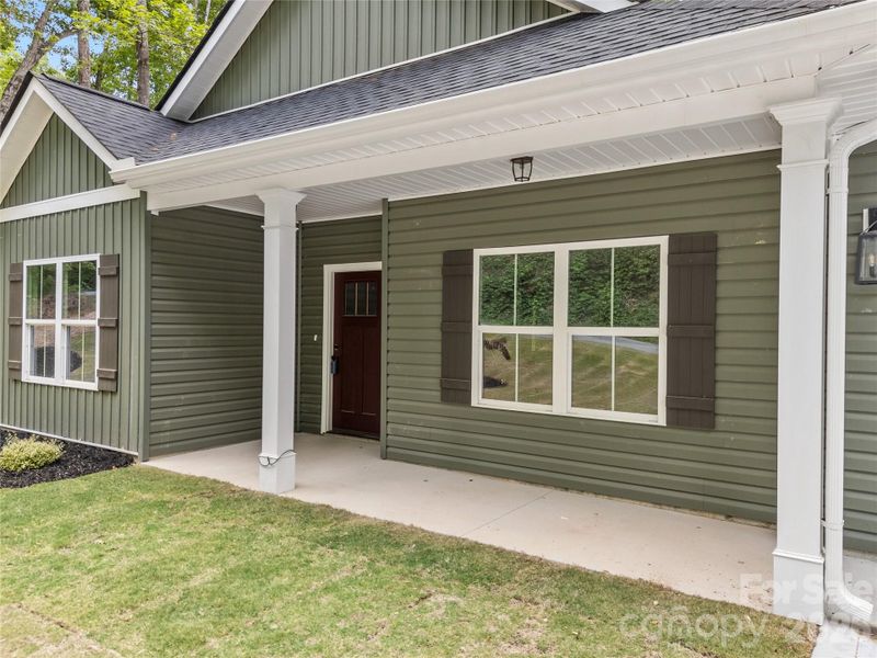 Exterior details and patio area of a home in , Travelers Rest (Image 3).