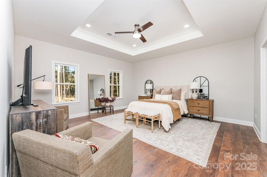 Furnished interior view inside a new home in , Gastonia (Image 5).
