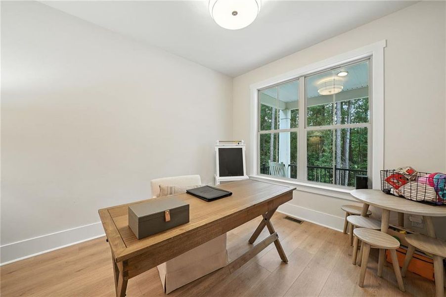 Furnished interior view inside a new home in , Acworth (Image 47).