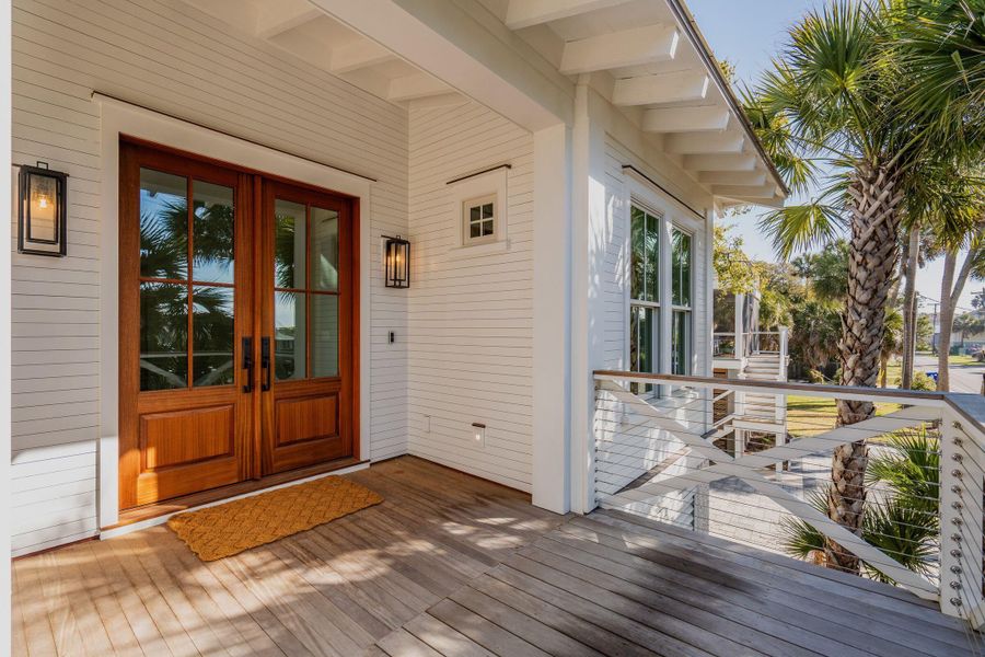 Exterior details and patio area of a home in , Folly Beach (Image 34).
