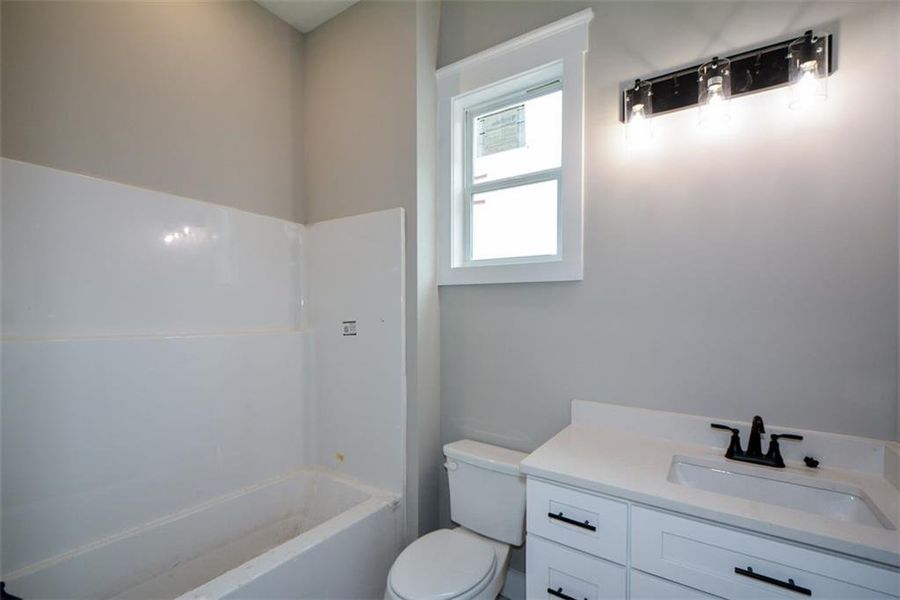 Furnished interior view inside a new home in , Jasper (Image 11).