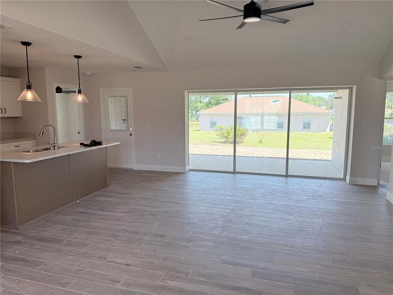Spacious, unfurnished interior of a new home in , Ocala (Image 17).