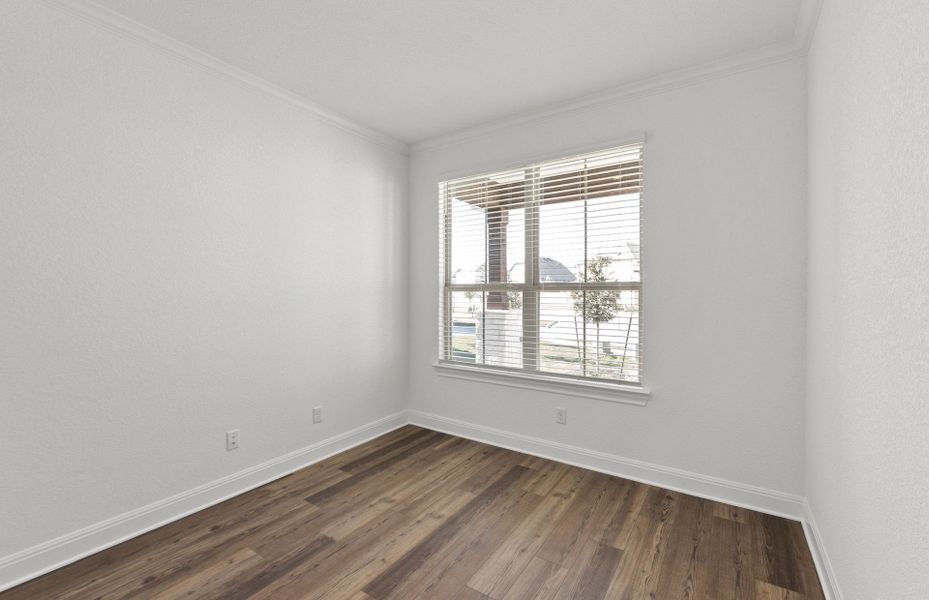 Spacious, unfurnished interior of a new home in Santa Rita Ranch, Liberty Hill (Image 51).