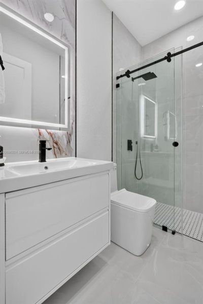 Furnished interior view inside a new home in , Cape Coral (Image 15).
